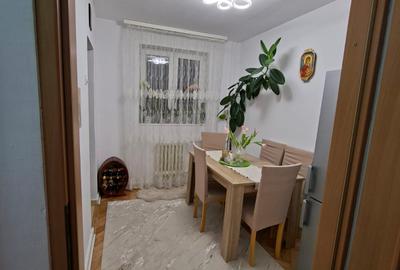 Apartament cu 3 camere semidecomandat în Gheorgheni