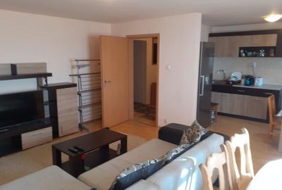 Zona Steaua-apt 3 camere-centrala-2 bai- pret 84.000 euro