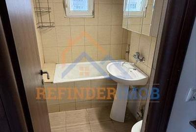 Apartament de vanzare cu 3 camere, zona Trapezului - Metrou 1 Decembrie 1918 - 6