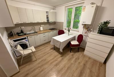 Apartament cu 2 camere semidecomandat în Colentina