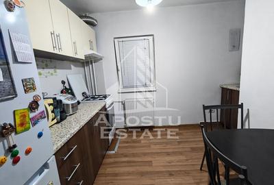 Apartament de vanzare cu 3 camere, 2 bai, etajul 2, zona Lipovei - 4