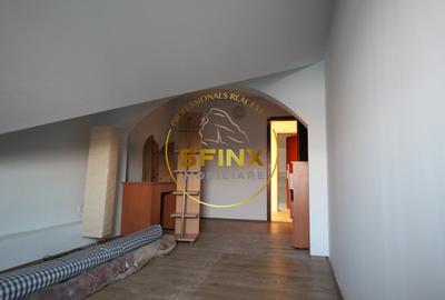 Vila impunatoare cu iesire la lac, Peris - 14