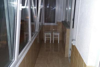 Închiriere Apartament 3 camere, etaj 2, mobilat/utilat, parcare, Bd. Unirii - 8
