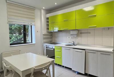 3 camere cu 84 mp de curte | 2 parcari subterane | boxa 8 mp amenajata - 9