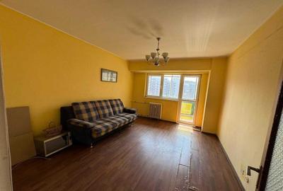 Apartament cu 3 camere decomandat în Militari