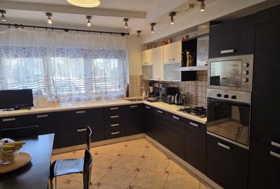 OZANA-AUCHAN TITAN,VILA SUPERBA,P+2,400MP,VECINI VIP, 1.050.000EURO - 4
