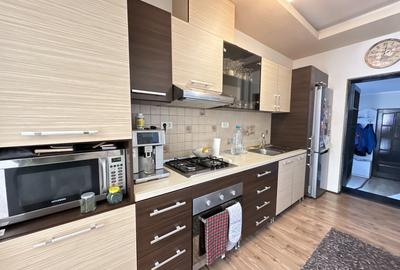Casa individuală, 9 camere, 1600 mp teren, 300 mp utili - Sanandrei - 11