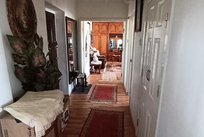 Deosebit apartament ultracentral, cu boxa - 13