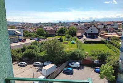 Inchiriez apartament cu 3 camere - 12