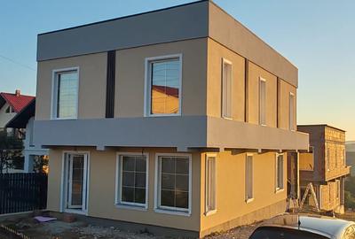 Casa cu etaj in Botosani, zona Politia Rutiera - 1