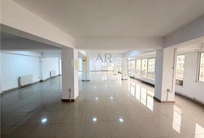 Spatiu comercial , etaj 2 , ultracentral , Ploiesti - 1