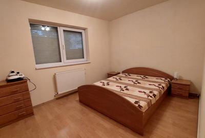 Apartament cu 2 camere semidecomandat, mobilat în Cetate