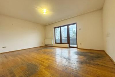 Apartament cu 3 camere decomandat în Zorilor