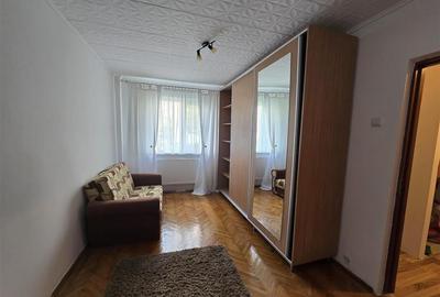 Apartament cu trei camere zona Negoiu Fagaras - 8