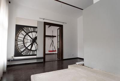 De vanzare Cladire bloc Istoric Central Arad D+P+E+M curte proprie - 7