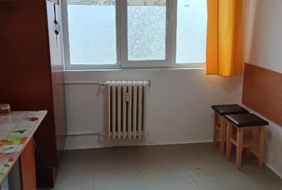 PROPRIETAR- Vand apartament 2 camere - 6