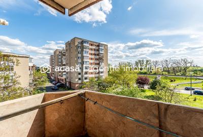 Apartament cu 3 camere decomandat, mobilat în Micălaca