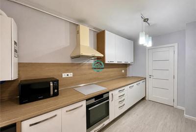 Apartament cu 4 camere decomandat, mobilat în 7 Noiembrie