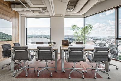 Spatiu servicii in cladire de birouri 440 m2 finisat la CHEIE,  Europa - 15