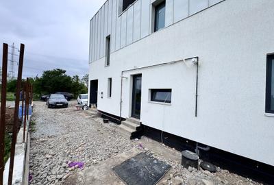 Casa Moderna P+1+M. 320mp Teren. 145mp Util - 1