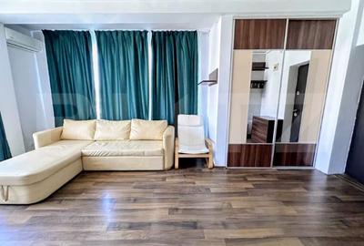 Apartament cu 3 camere decomandat, mobilat în Florești