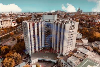 Casă individuală cu 20 camere în Cotroceni