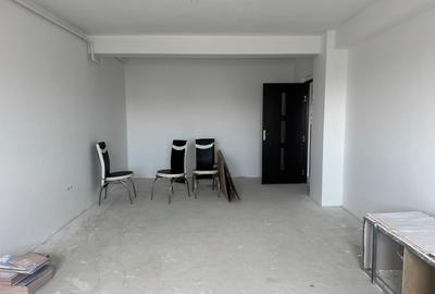 Vând apartament cu două camere - 8