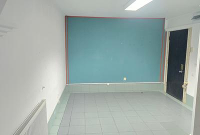 Inchiriez spatiu in Deva, zona Spitalul Judetean, suprafata utila  20 mp - 3