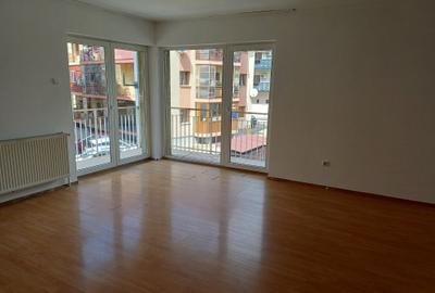 Apartament cu 2 camere semidecomandat în Florești