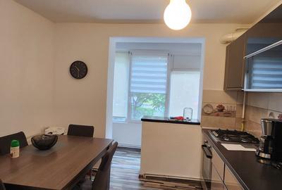 Apartament 3 camere in Bulevardul Victoriei, parter, balcon, mobilat si utilat! - 1