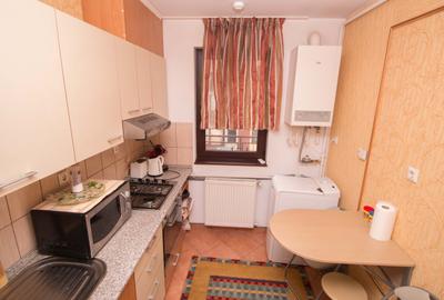 Apartament 2 camere in bloc cu lift etaj 1 - 5