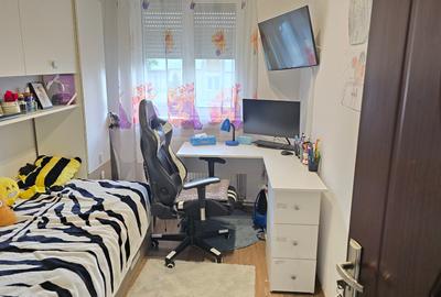 Vand apartament 3 camere in Deva, pe Al. Armatei, etaj 3,  mobilat si utilat - 5