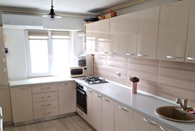 Apartament 3 camere 70mp zona Spital mobilat utilat 87.000eur neg - 10