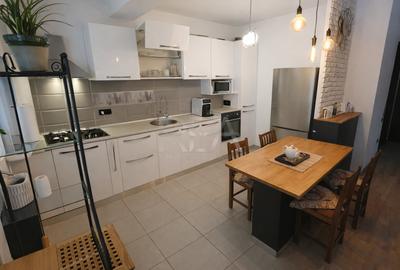 2 case 7 camere Dristor, centrală, parcare, metrou, 247 mp - 2