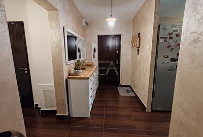 3 camere, decomandat, et 2/8, anvelopat- 13 Septembrie - 15