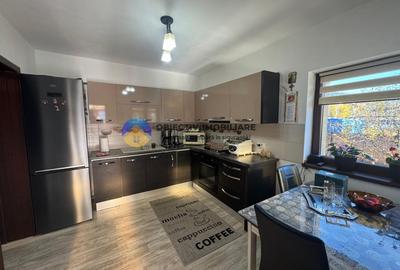 Casa si teren langa lacul Pangarati , mobilata si utilata - 8