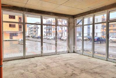 Spatiu Comercial - Zona Floresti - 160 mp - Bloc Nou - 6