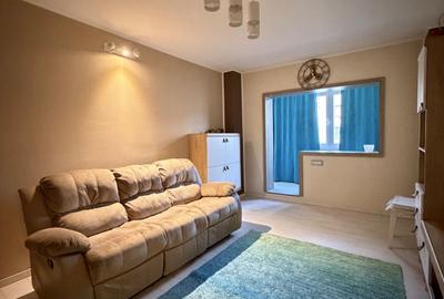 Apartament cu 3 camere decomandat în Dristor