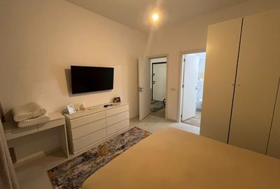 Apartament cu 3 camere semidecomandat, mobilat în Theodor Pallady