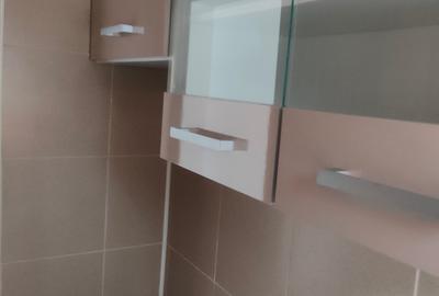Centru,se vinde apartament decomanadat cu doua camere, pret 58000 euro. - 16