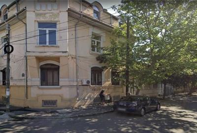 Apartament cu 4 camere în Unirii