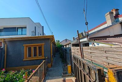 Casa solidă și teren în Zona Islaz pe Strada Mărului - 5