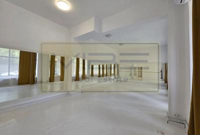 Spațiu comercial, de 123 mp, în Baza 3