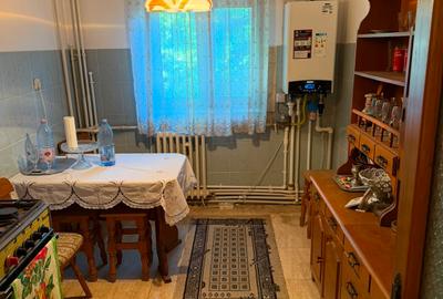 De VÂNZARE: Apartament e cu 3 camere, Decomandat – Etaj 1/3 - 11