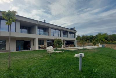 Casă cu 6 camere în Siliștea Snagovului
