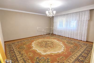 Apartament cu 2 camere decomandat, mobilat în Mărgeanului