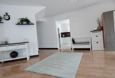 Casa impunatoare D+P+M, 280 mp utili, teren 850 mp,  în Europa - 33