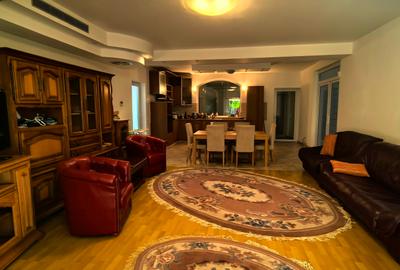 Vila Breaza  213Mp , teren 419mp , zona centrala , comision 1,5% - 6