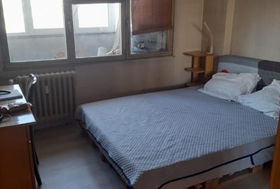 Apartament cu 3 camere în Obor