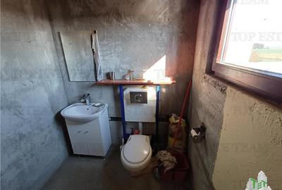 Vila cu 3 Camere si teren de 700 mp de vanzare in Frumusani - 7